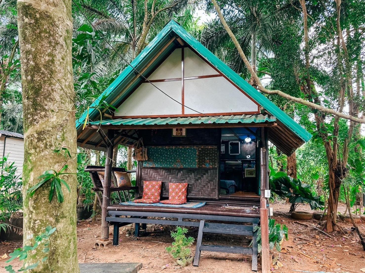 Baan Suanthip - Aoluek Natural Retreat בית הארחה 2*
