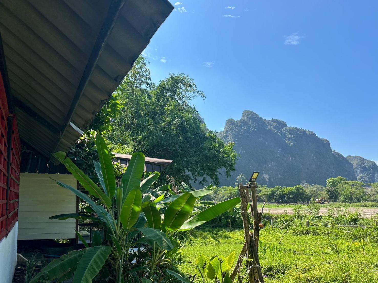 Baan Suanthip - Aoluek Natural Retreat בית הארחה Ao Luk